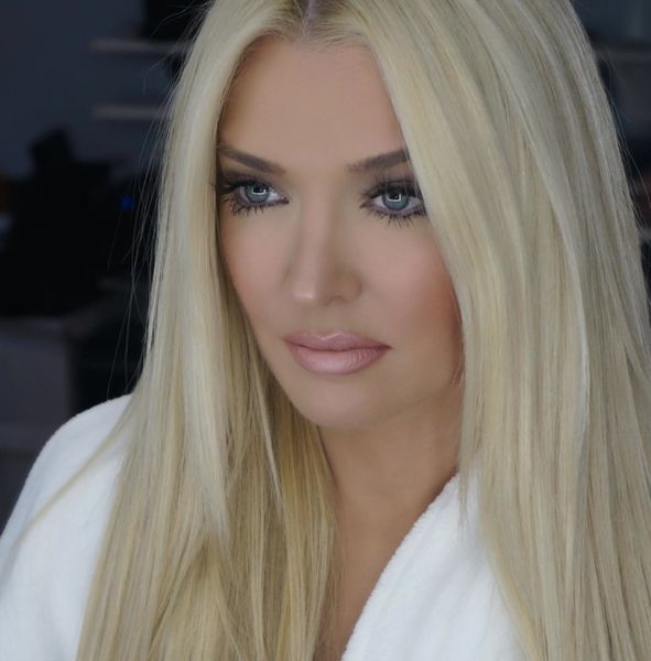 Before & After: Erika Jayne - SnapTwice